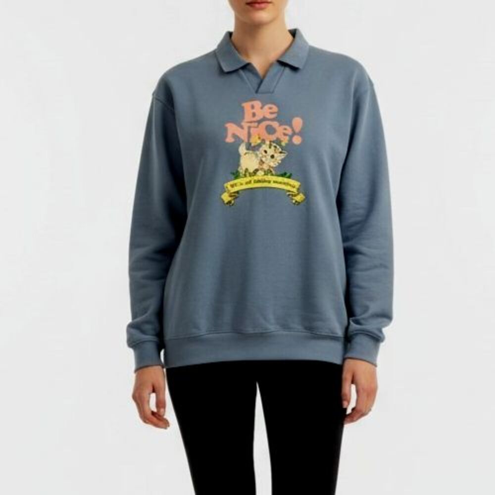 The Mayfair Group BE NICE! Graphic Sweatshirt L/XL Blue Oversized Collar